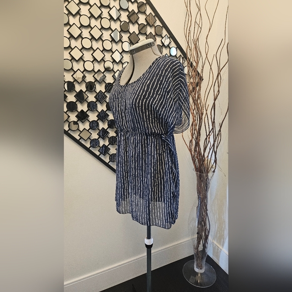 Coverup - Picture 4 of 6